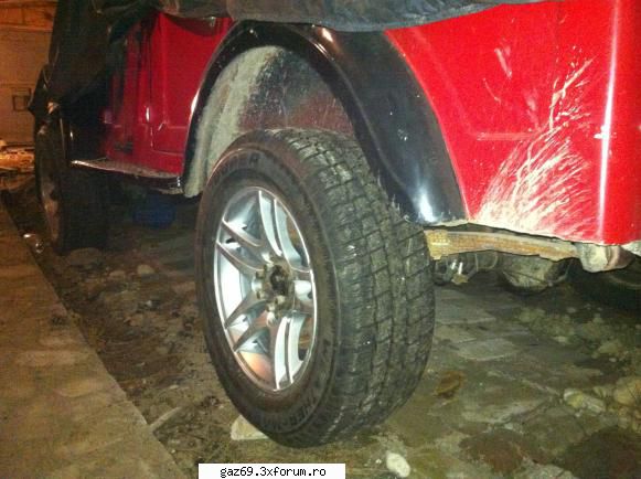 jante aliaj pe 16, marca borbet cu anvelope 235/65 r16 cooper weather sa montez fata si stopuri
